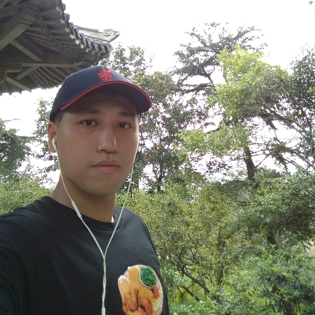 勤奋耳机的照片