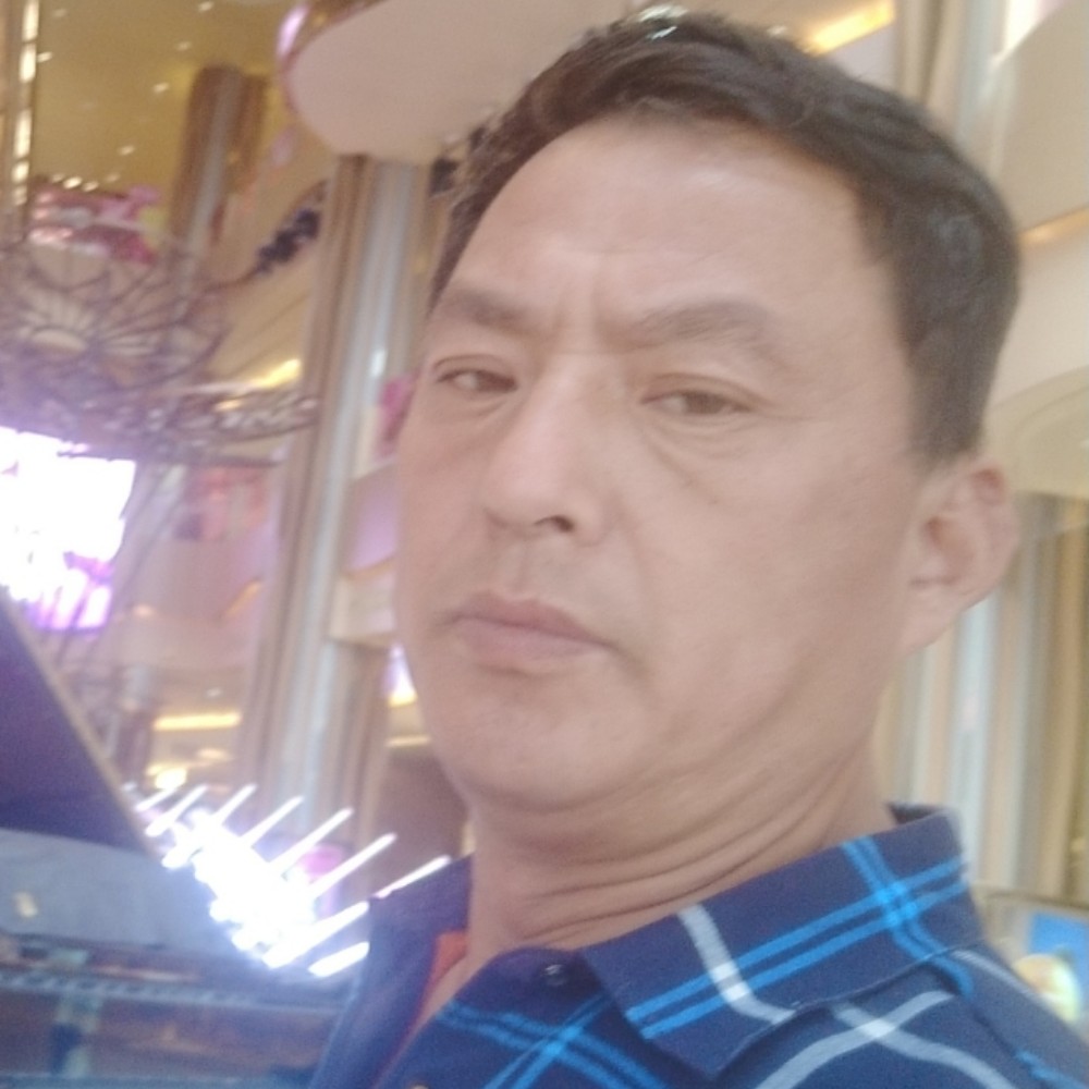 帅哥苦恋帅气的照片