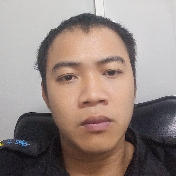隐忍蹙眉时光的照片