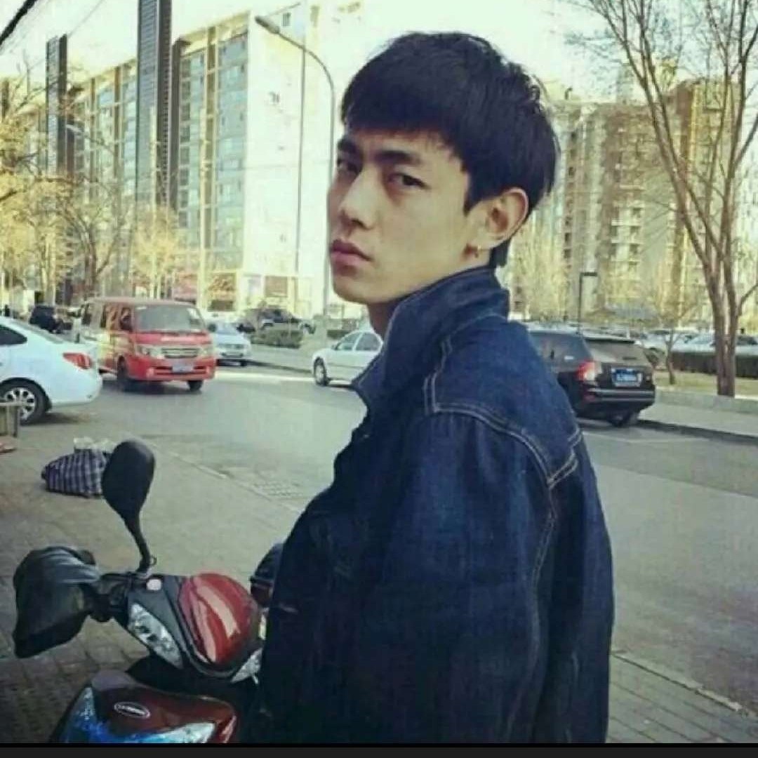 冥王星拿暧昧的照片