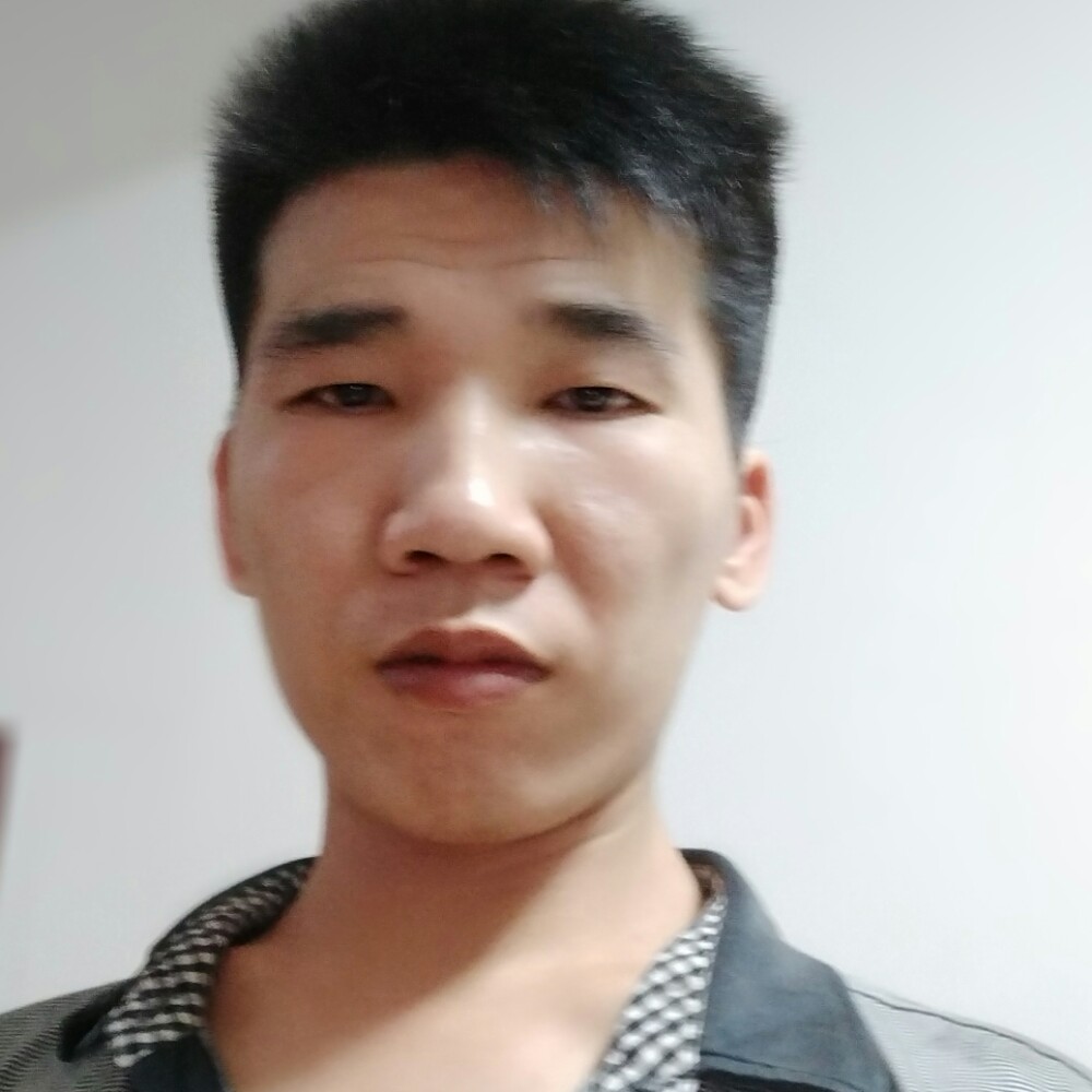 落后苦恋背包的照片