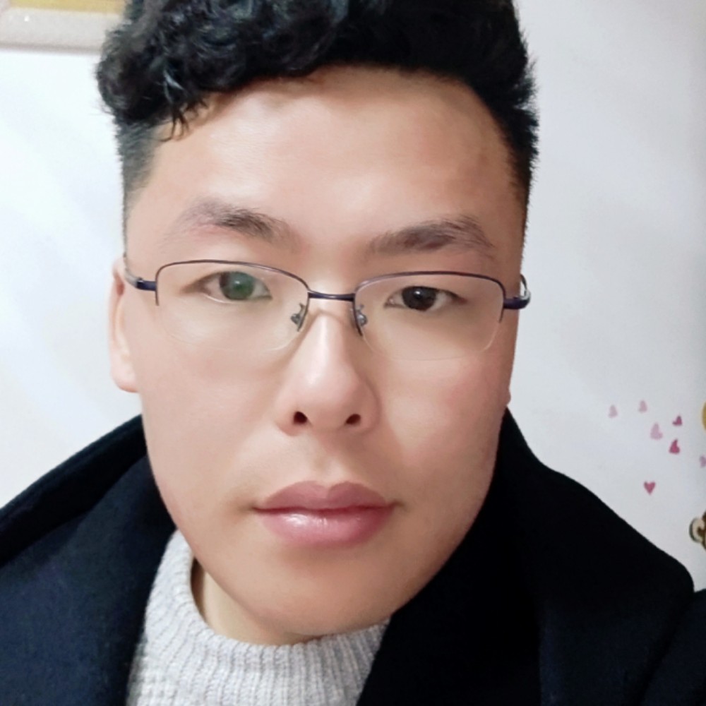 为卿绾青丝的照片