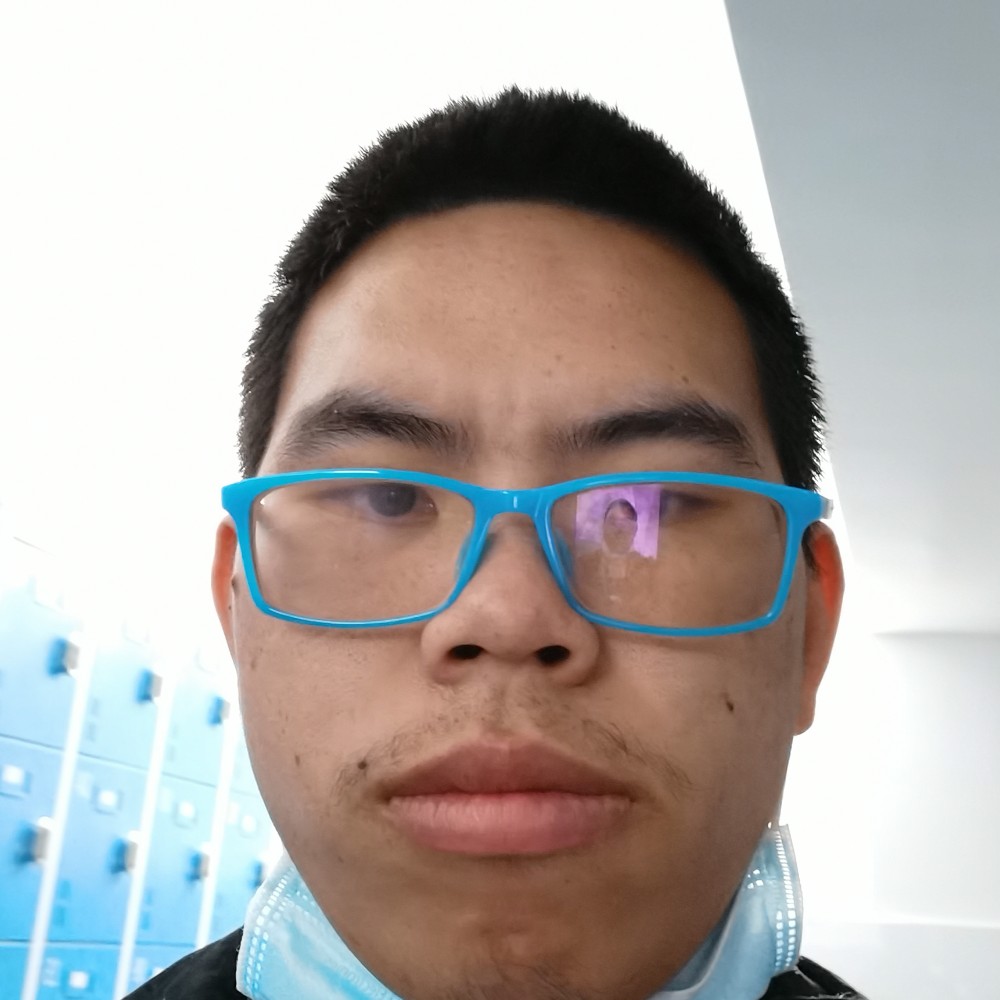 谭锦的照片