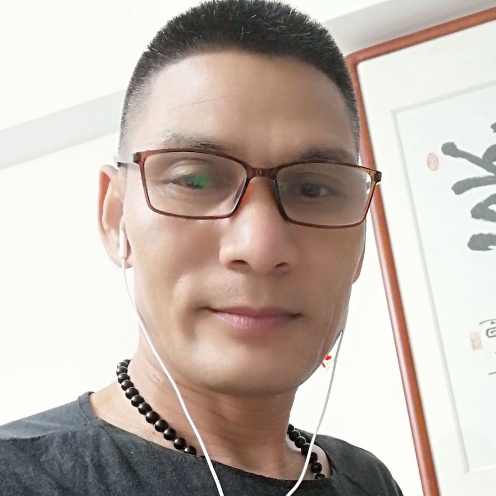 紧张与手机的照片