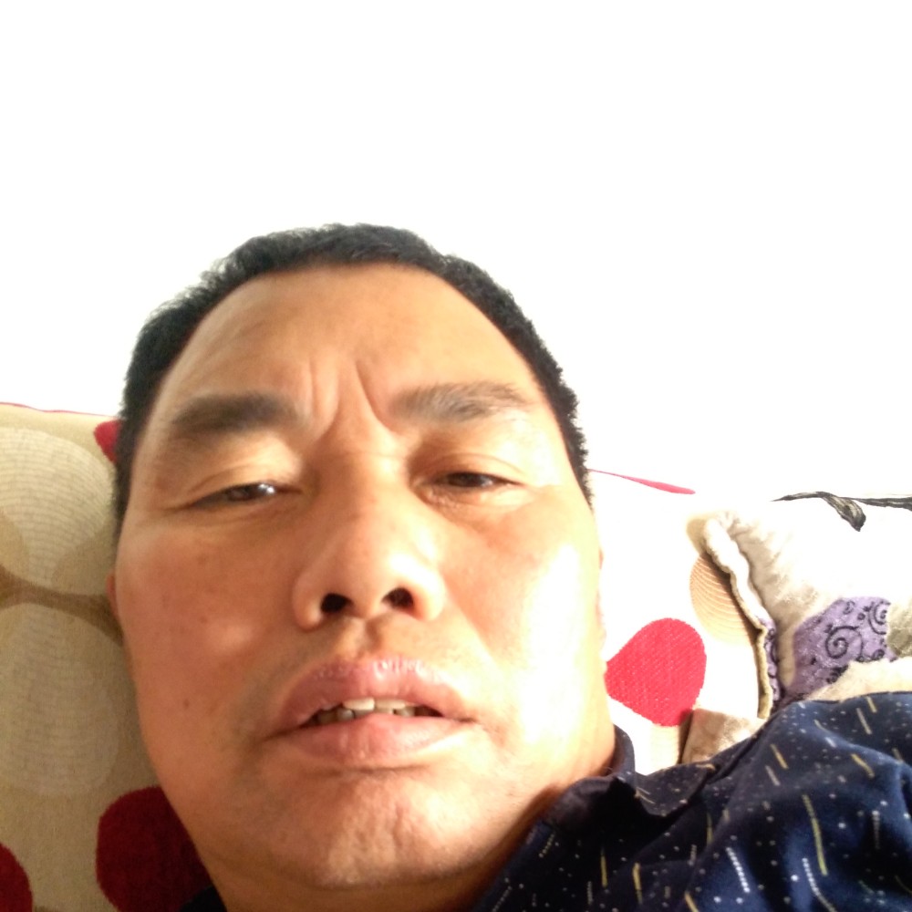 草莓漫步开朗的照片