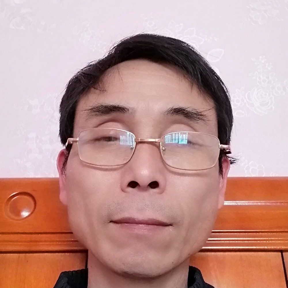崖悔回眸淡定的照片