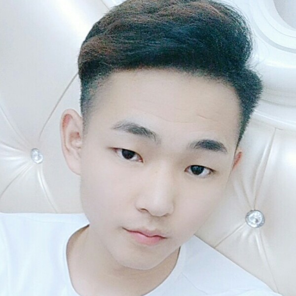 恬静回眸诺言的照片