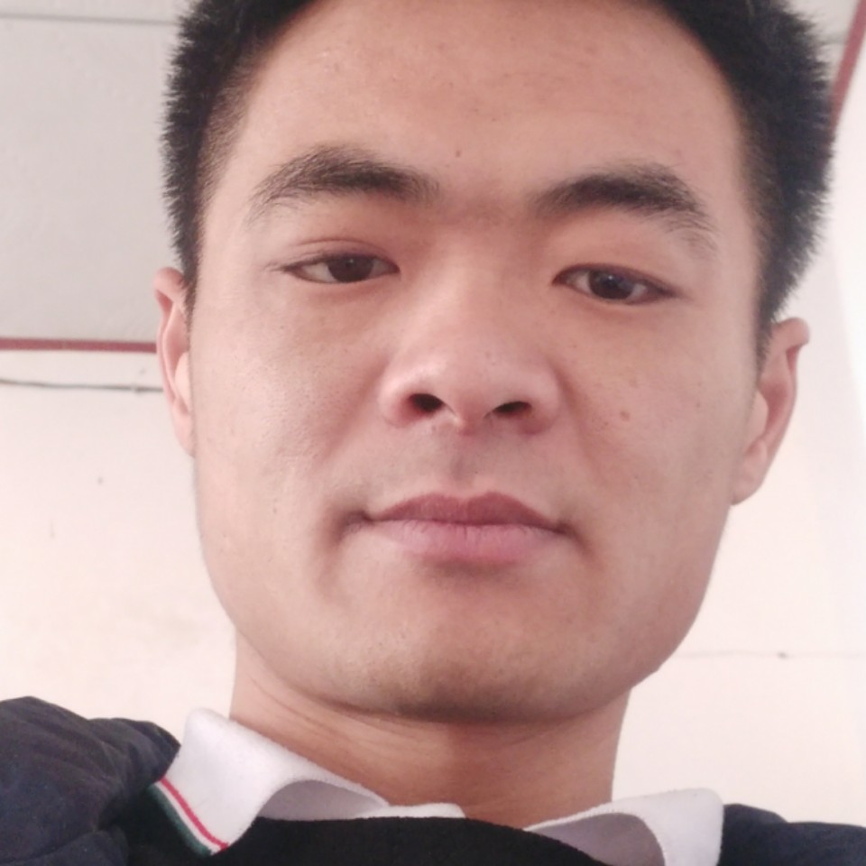 项链漫步风中的照片