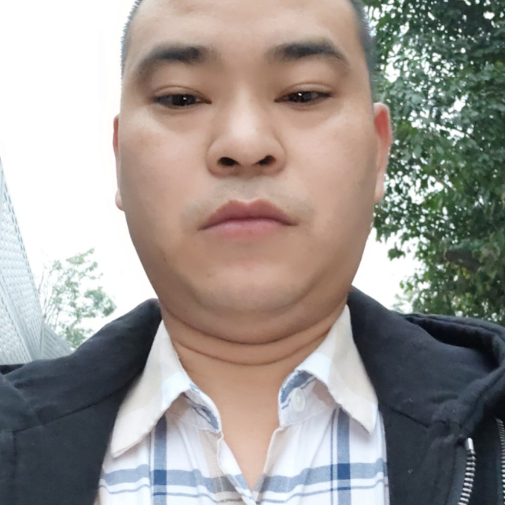 彪壮回眸月光的照片
