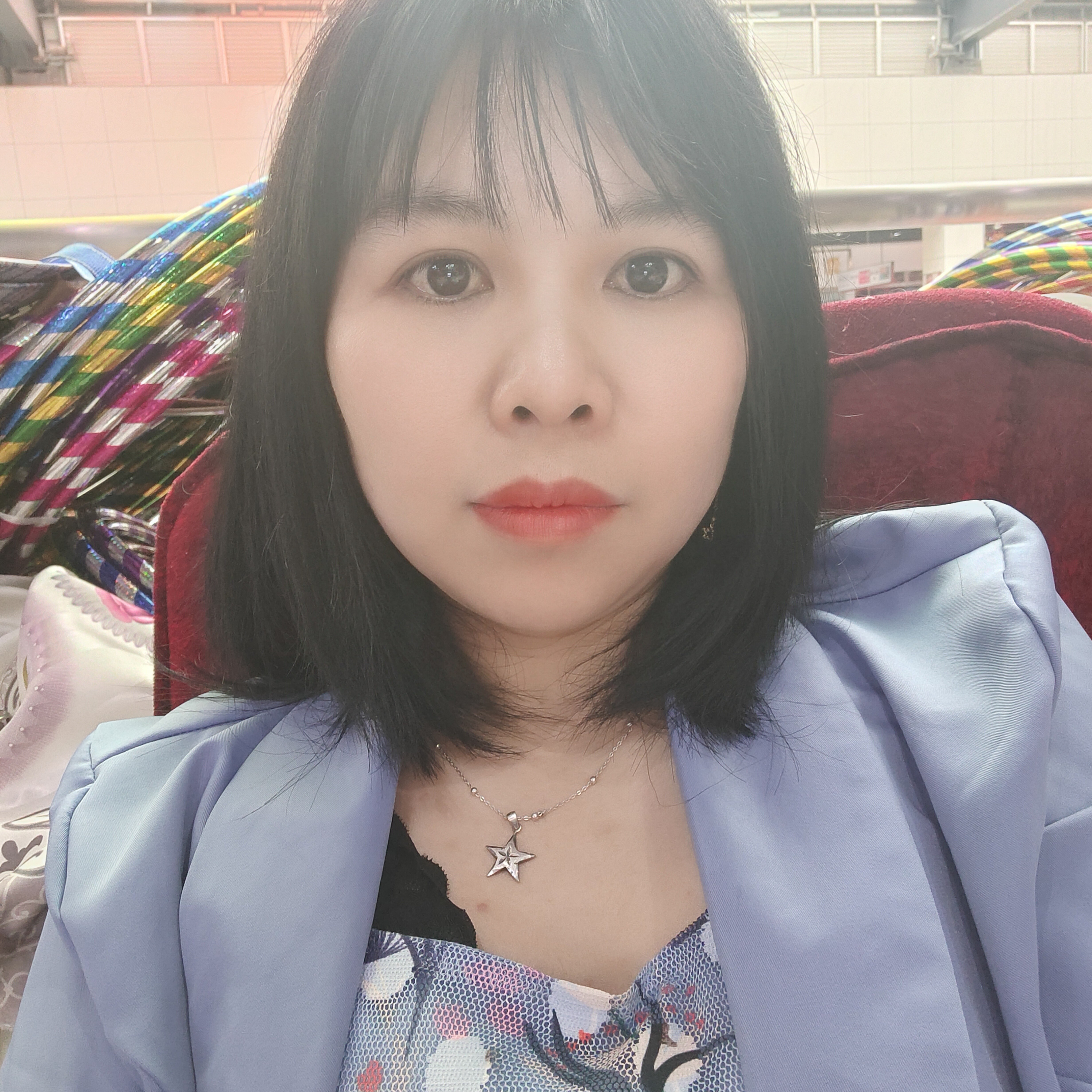 粉红帽的照片