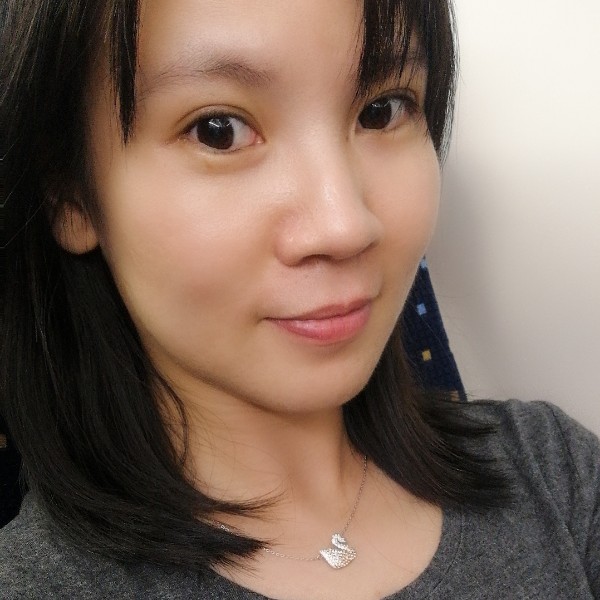 红玫瑰愿等待的照片