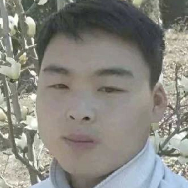 红酒凝眸欠你的的照片