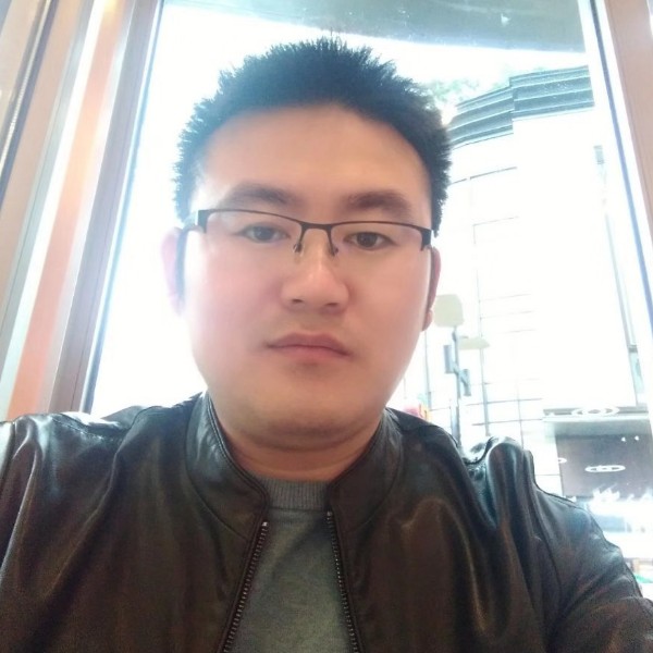 沉静凝眸书包的照片