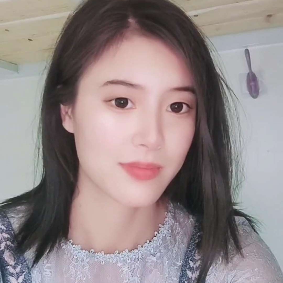 醉月不安的照片