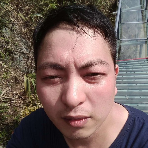 两点一线直男癌的照片