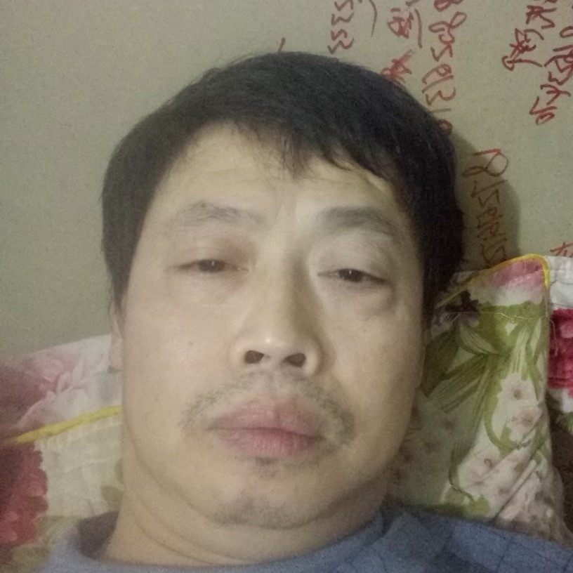 忧郁蹁跹火的照片