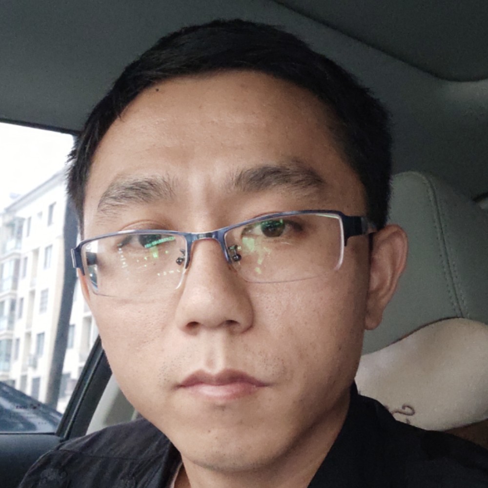 还单身那大山的照片