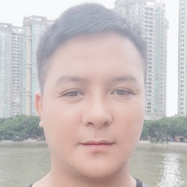 张平华的照片