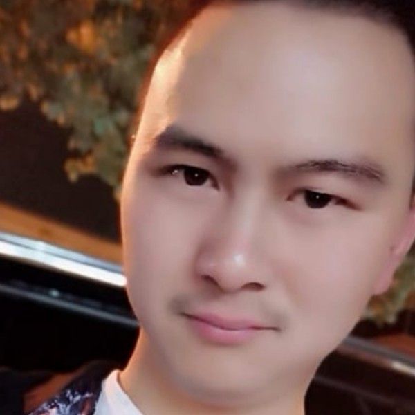 谷威的照片