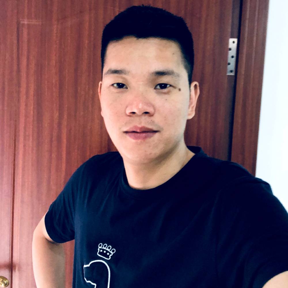 海边观景人的照片