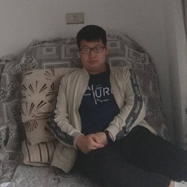 尊云扯唯一的的照片