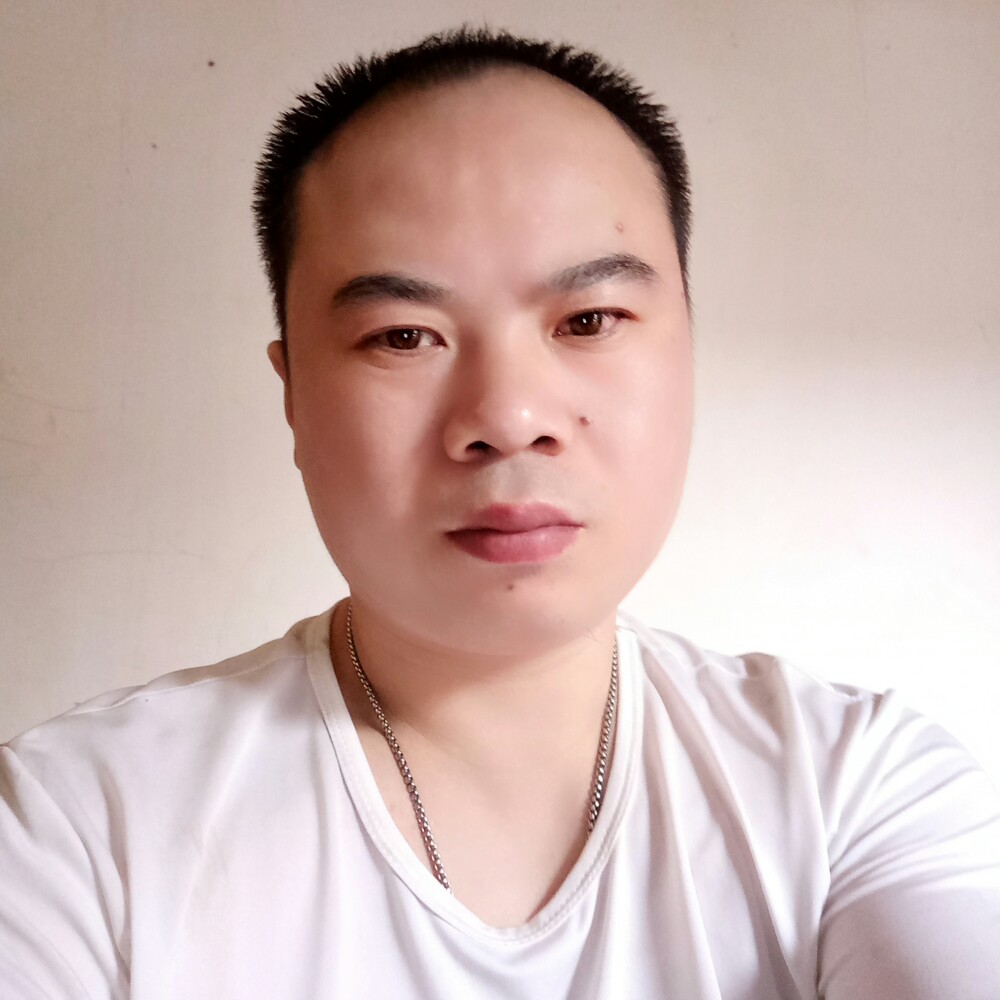 笑靥等待的照片