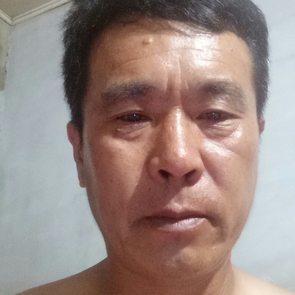 盼望愉快韩军的照片