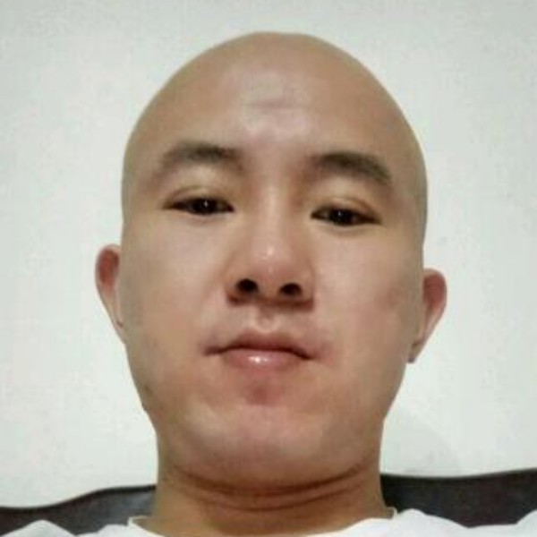 HHB光头哥的照片