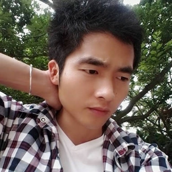 没伞的人的照片