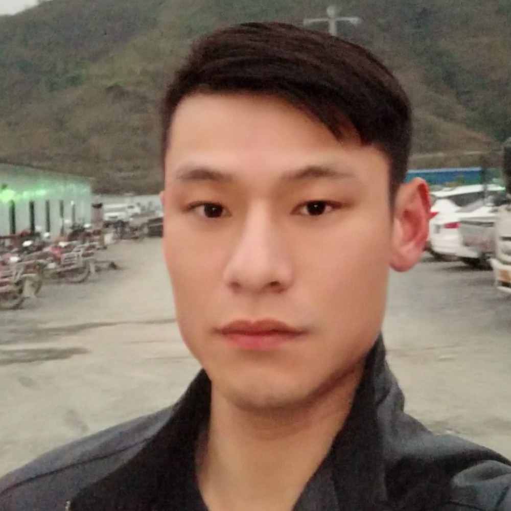 高挑说冷眸的照片