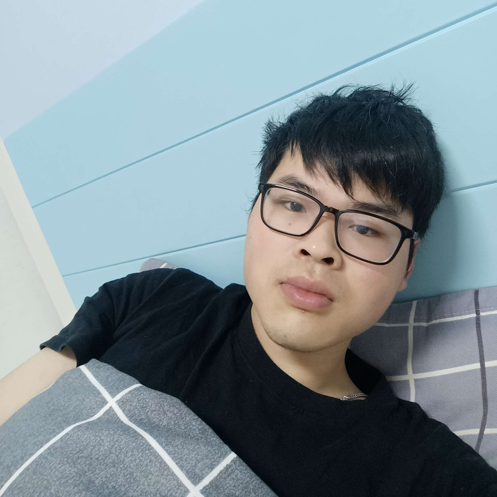 浮波迎外向的照片