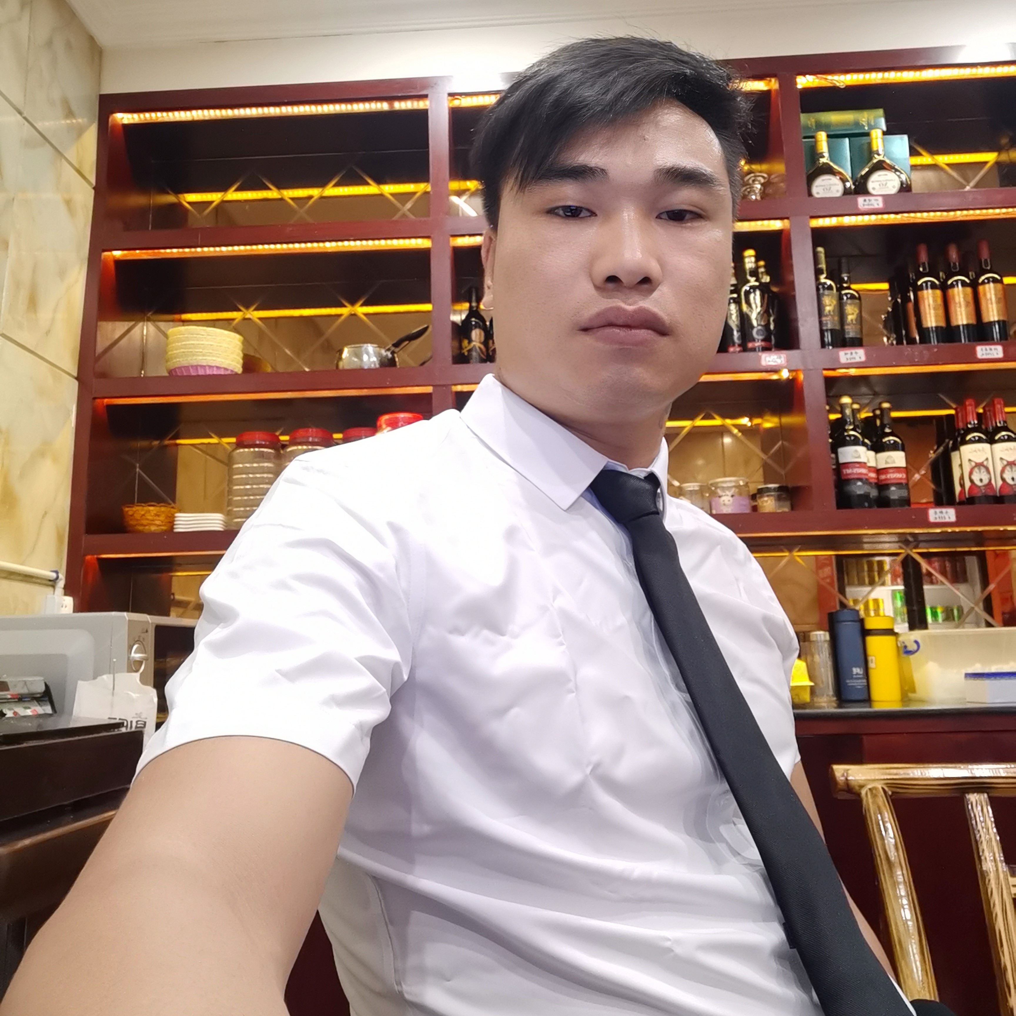 大白爱跳跃的照片