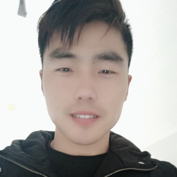 纯情的小伙的照片