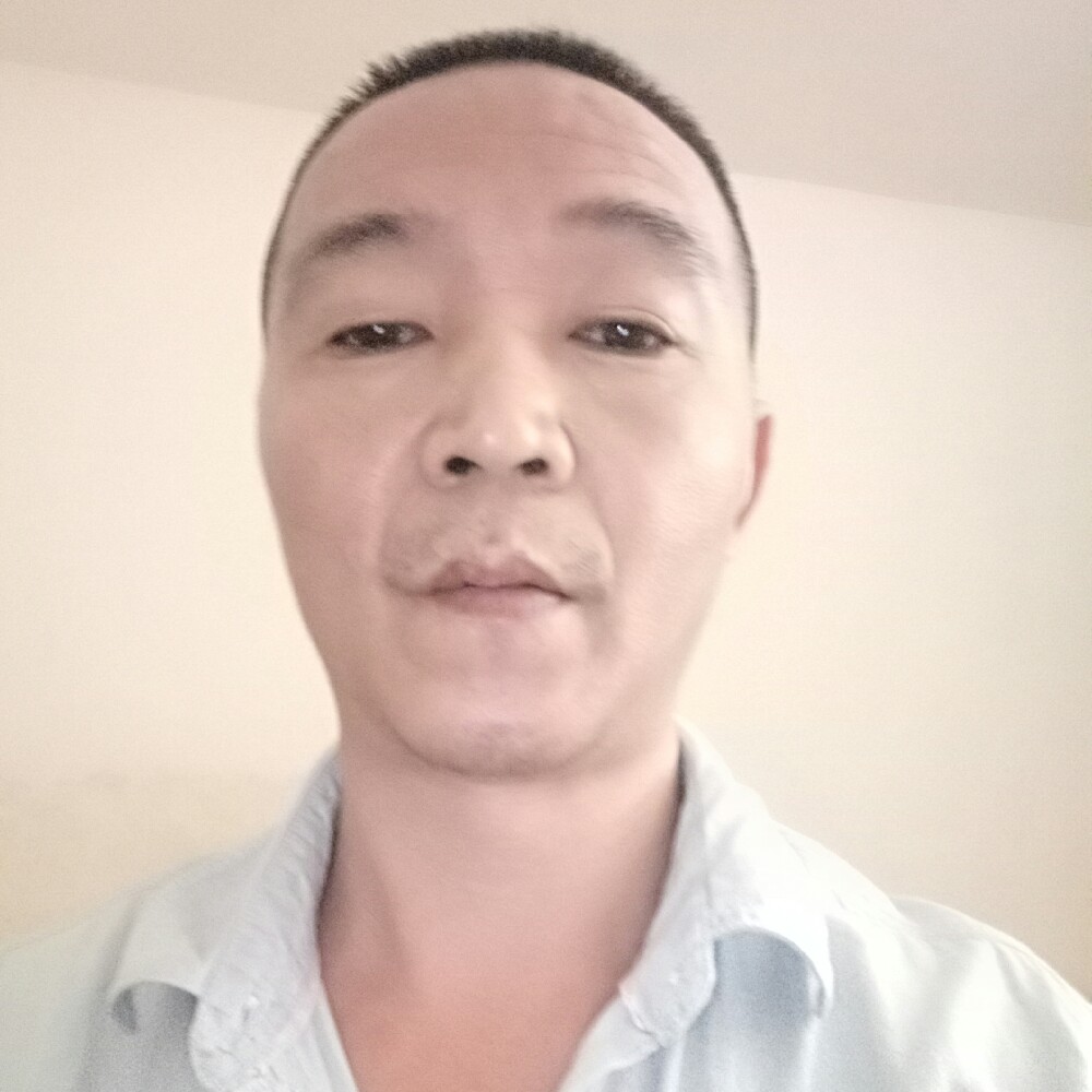 龙津山人的照片