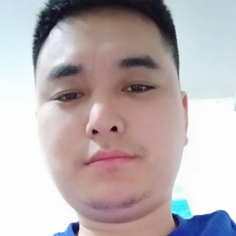 潇洒的秋月的照片
