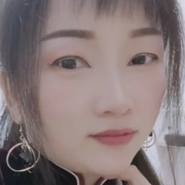 小伙相许缓慢的照片