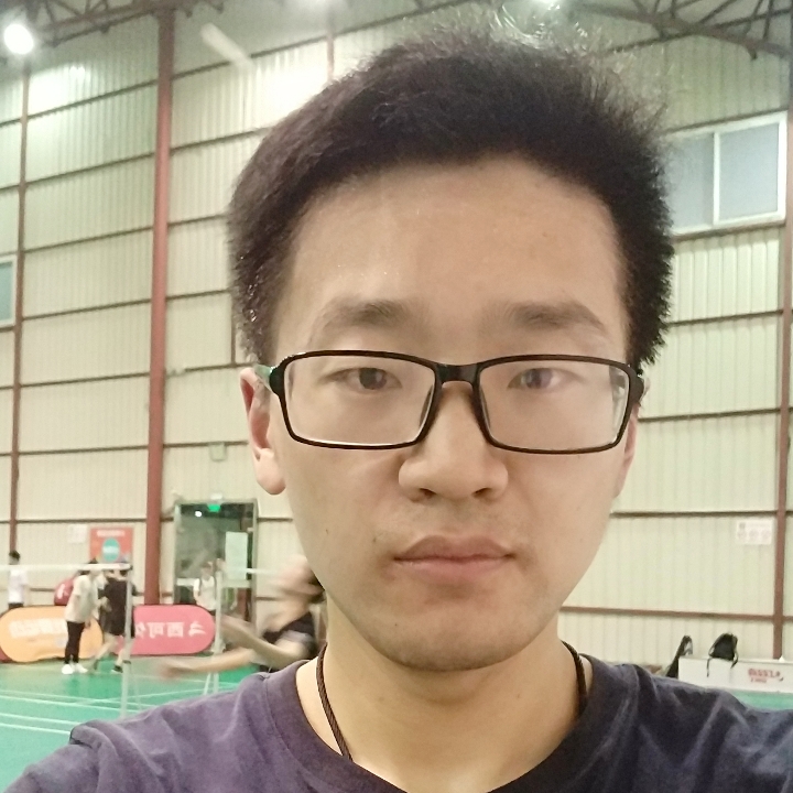 邹鲁布衣的照片