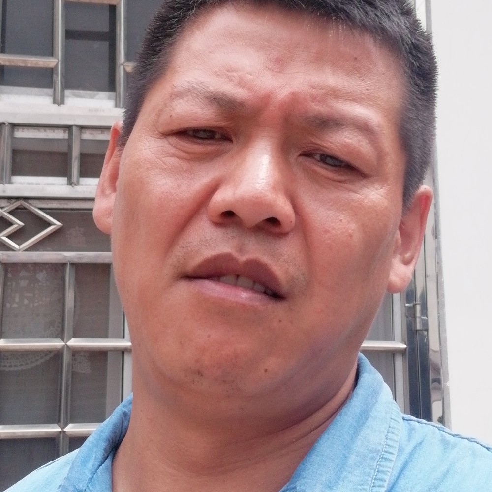 硬币饱满的照片