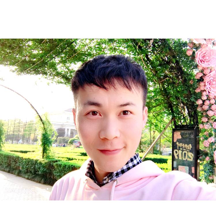 许峰的照片