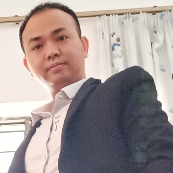 靓仔一笑的照片