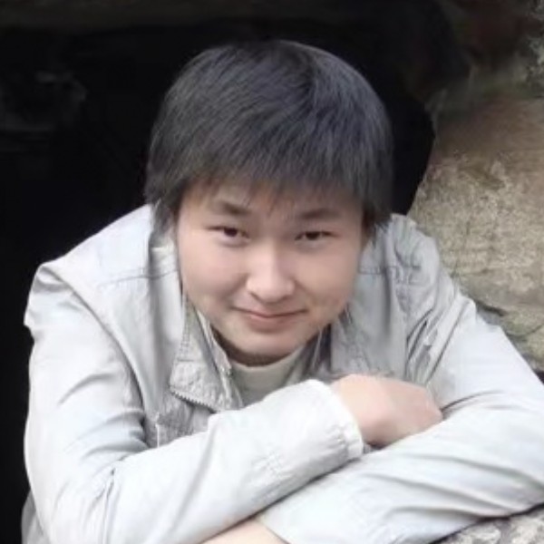 行走的哈士奇的照片