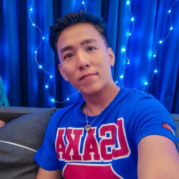 风萧等于无私的照片