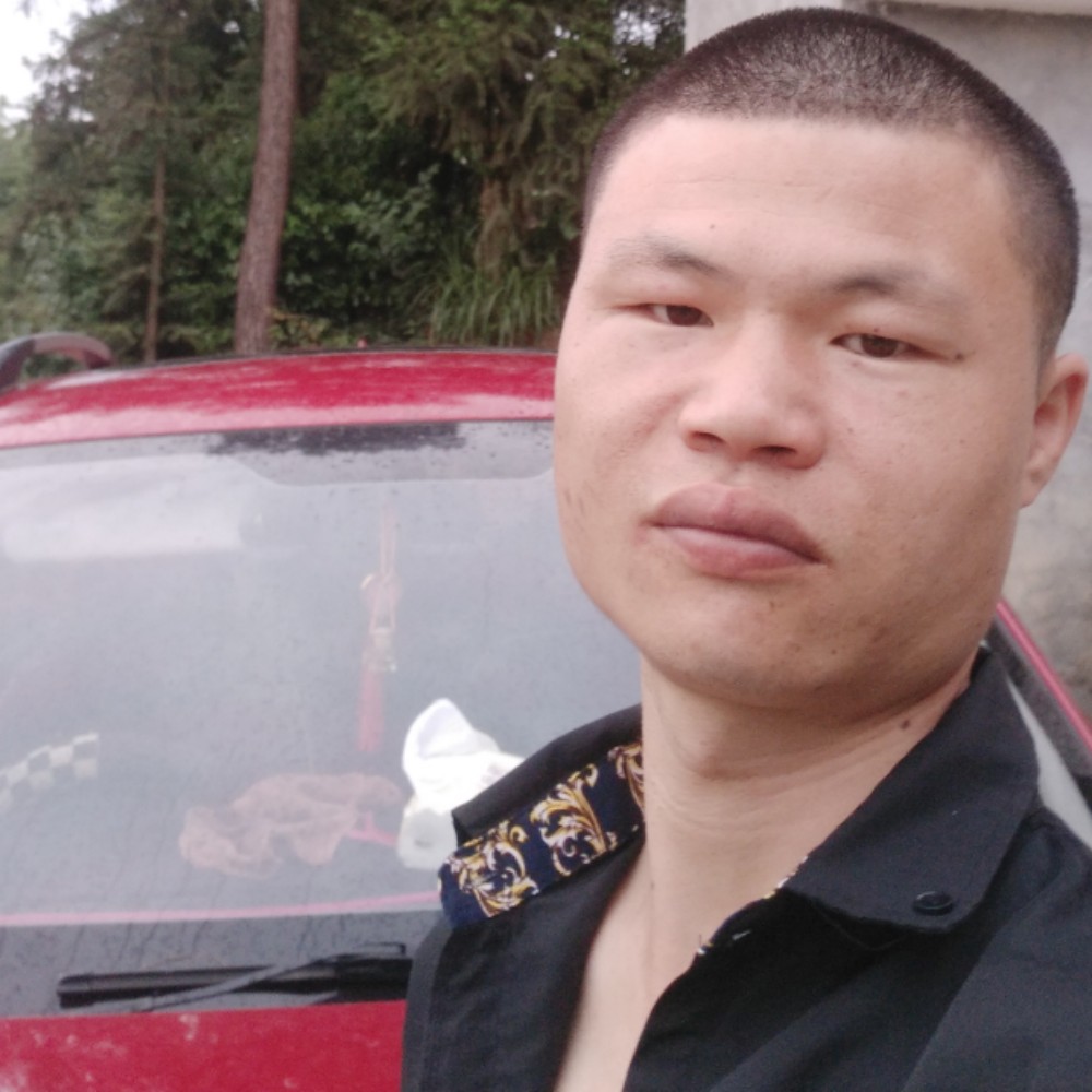 碧蓝和夏露的照片