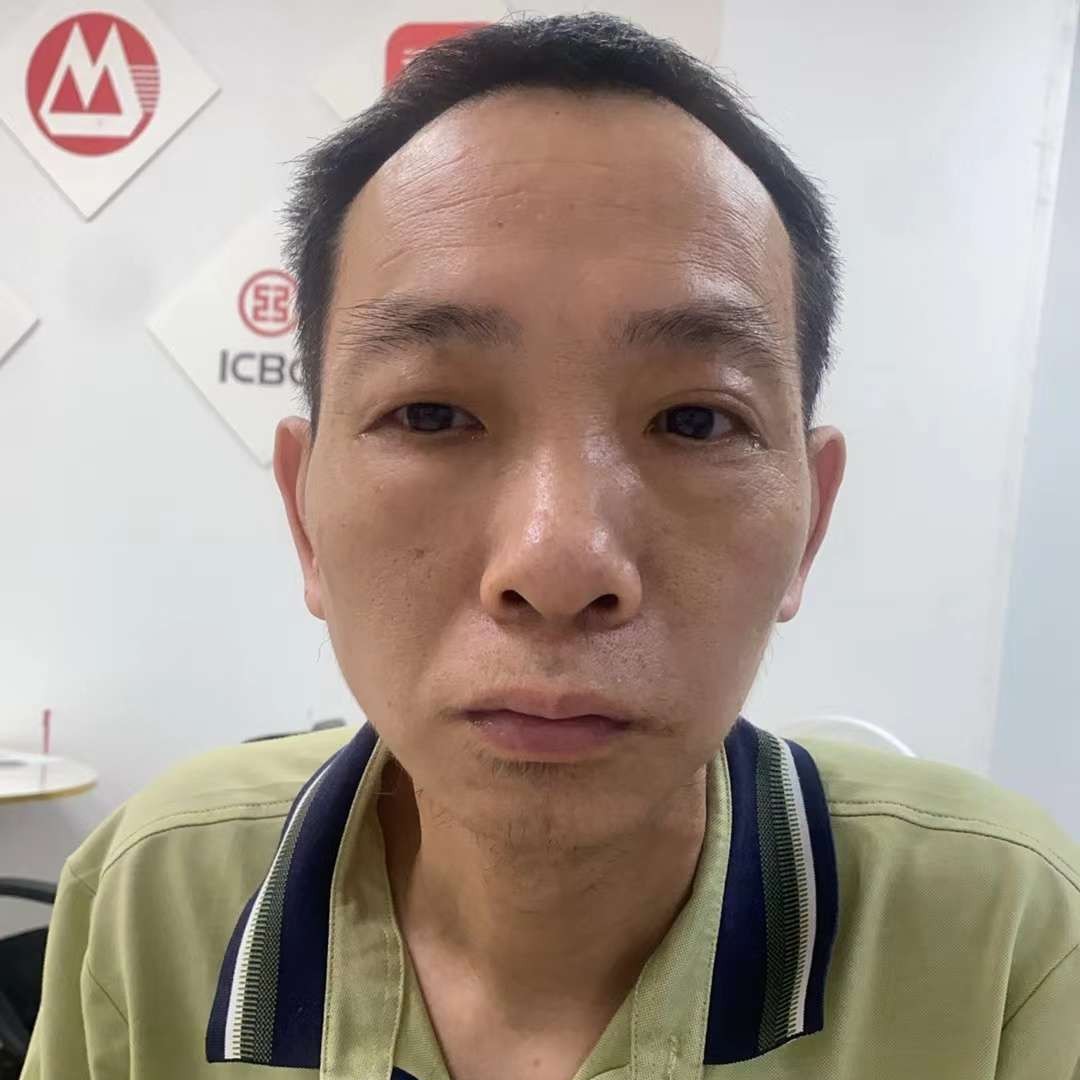 魁梧de婕拉的照片