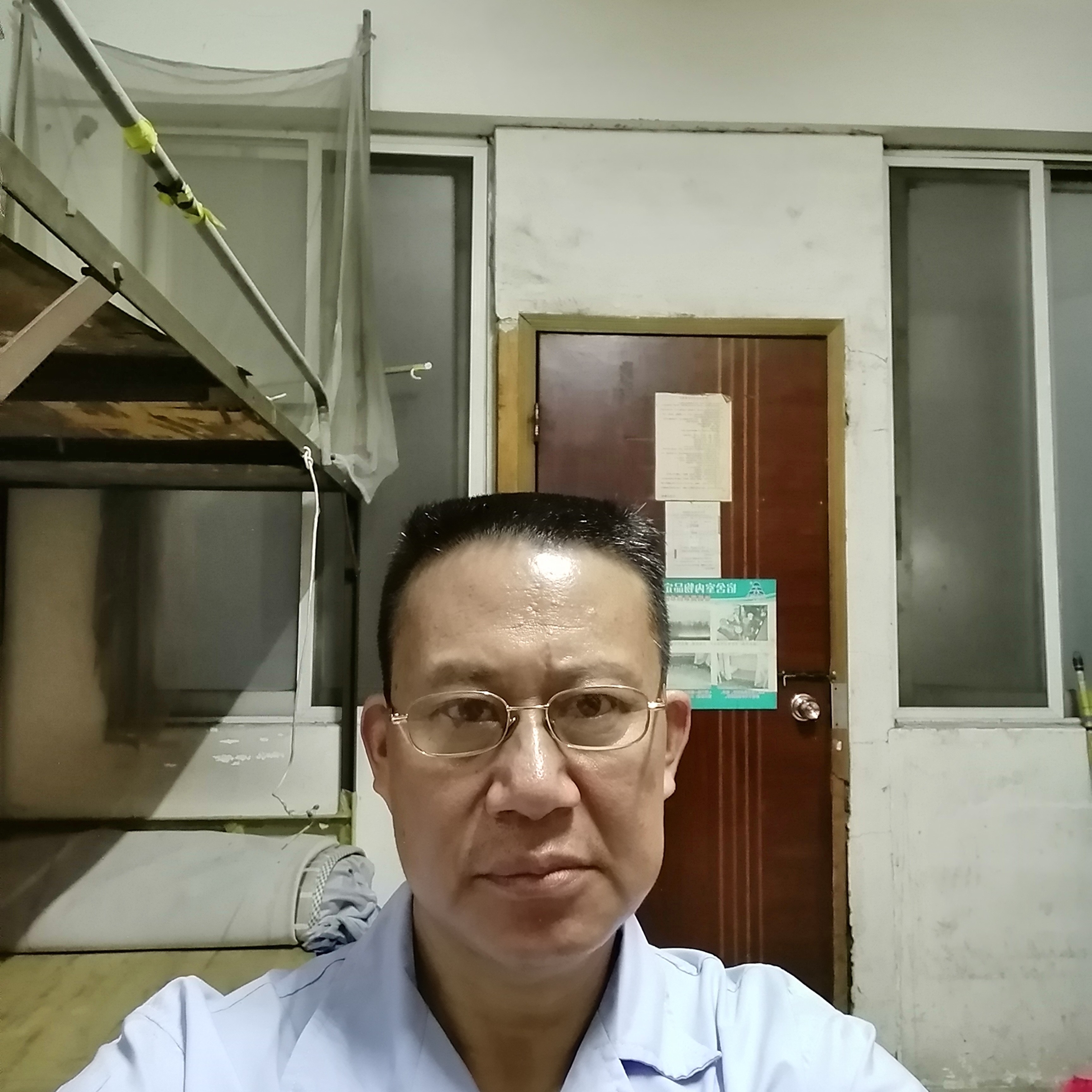 老之的照片