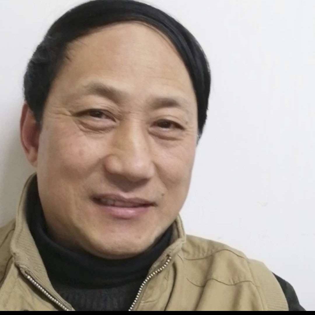 开朗de凯斯的照片