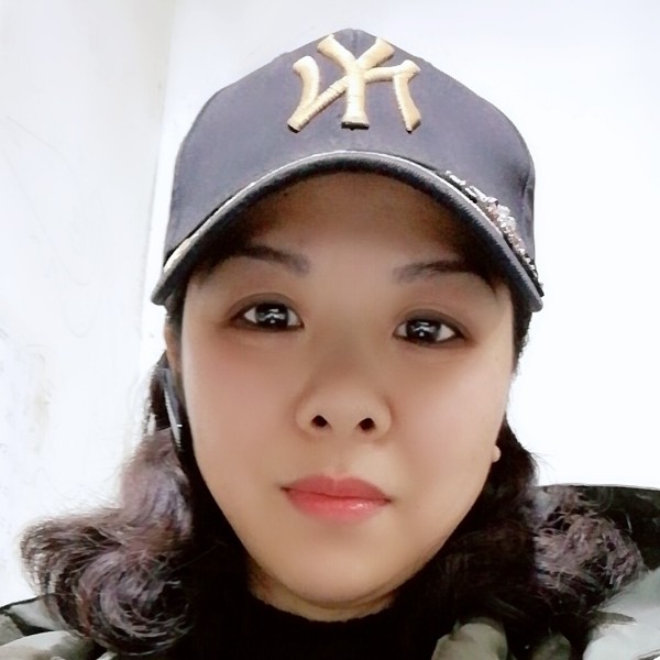 冷月甜美的照片