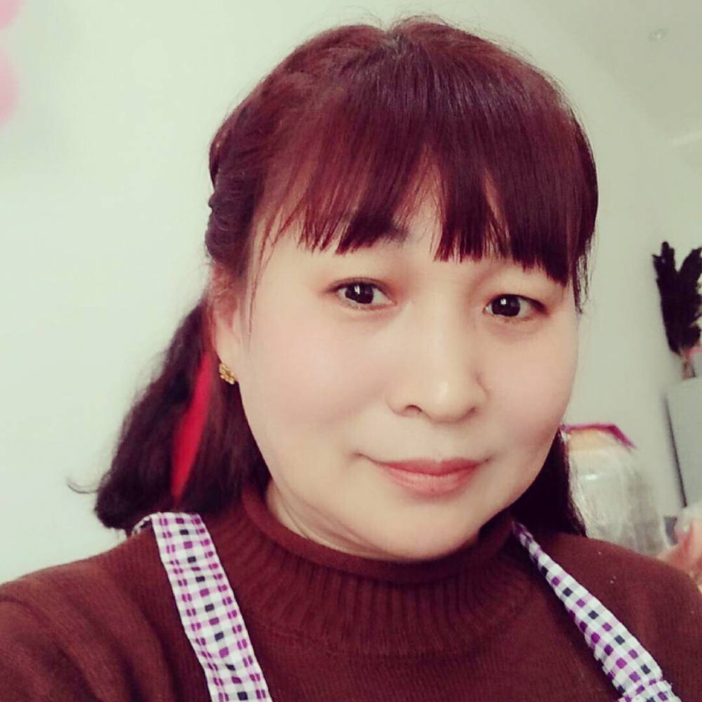 水上清莲的照片