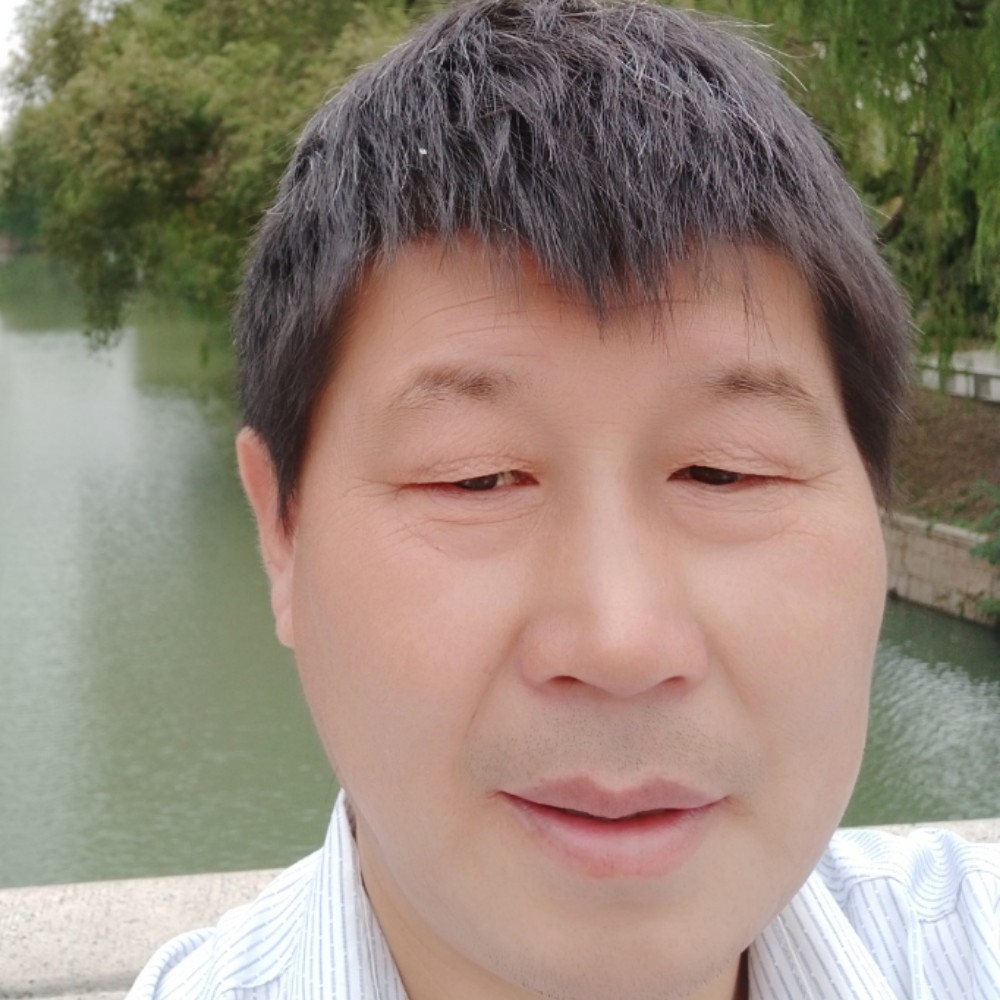 八千米路云和月的照片