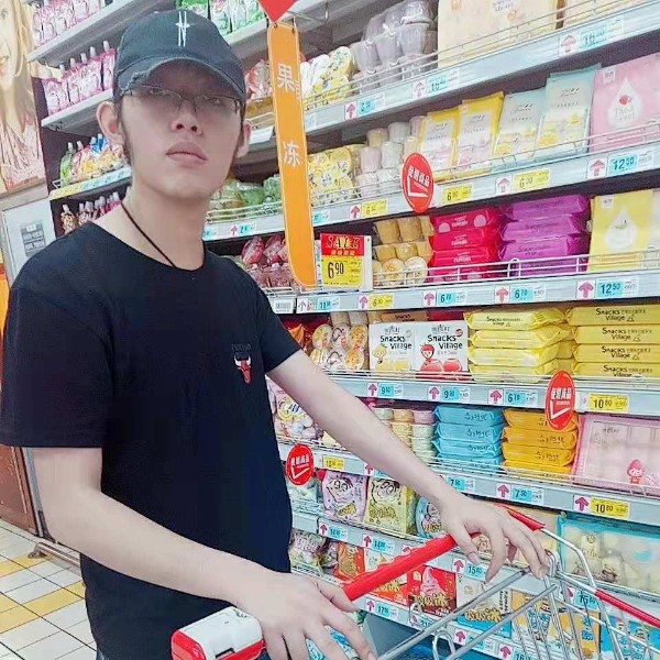 忘忧和明媚的照片